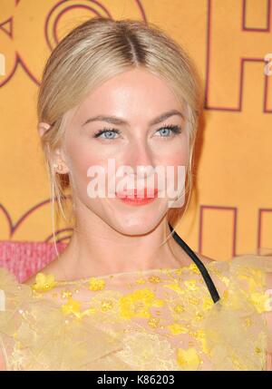 Los Angeles, Stati Uniti d'America. Xvii Sep, 2017. Los Angeles, CA, Stati Uniti d'America. Xvii Sep, 2017. julianne hough arrivi a per hbo emmy dopo essere partito, il Pacific Design Center di Los Angeles, CA, 17 settembre, 2017. Credito: everett collection inc/alamy live news Foto Stock
