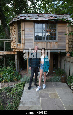 Magica a forma di testa di fungo tree house in chiddingfold, surrey, progettato e costruito da ben swanborough nominato vincitore assoluto del capannone di l'anno 2017, Regno Unito Foto Stock