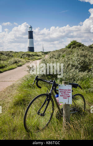 Alta Marea cartello segnaletico a disprezzare la testa, East Yorkshire, Regno Unito. Foto Stock