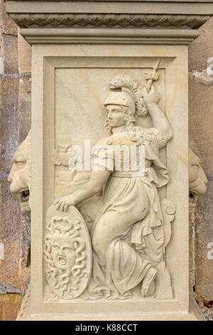 Rilievo all'ingresso al castello, Tuebingen, Baden-Wuerttemberg, Germania Foto Stock