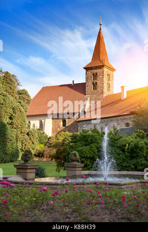 Mansion XII - XVI secolo in Pruhonice nei pressi di Praga Foto Stock