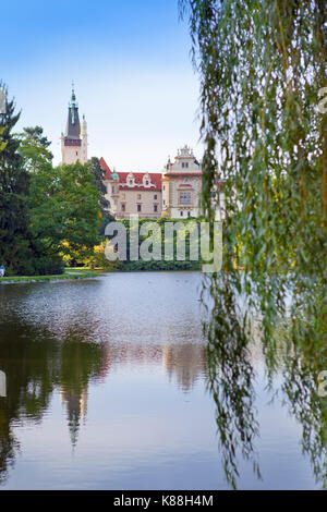 Pruhonice castello (XII - XVI secolo) vicino a Praga Foto Stock