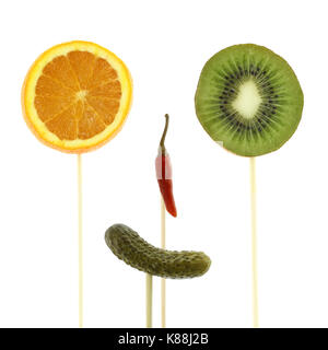 Divertente faccia alimentare di frutta e verdura Foto Stock