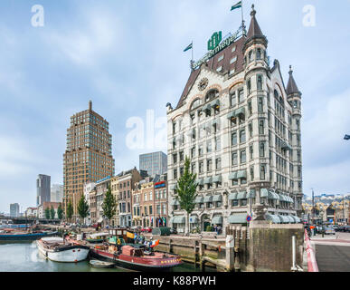 Paesi Bassi, South Holland, Rotterdam, quartiere marittimo, Wijnhaven con vista dello stile Art Nouveau Witte Huis (Casa bianca), costruito nel 1898, il fi Foto Stock