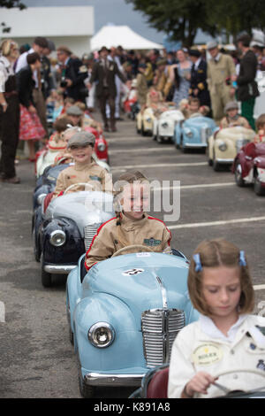 Settrington cup concorso per Austin j40 vetture del pedale a goodwood 2017 Riunione, goodwood race track, west sussex, in Inghilterra, Regno Unito Foto Stock