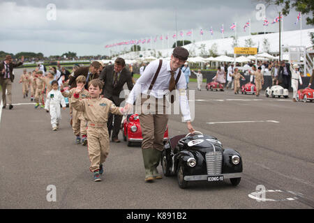 Settrington cup concorso per Austin j40 vetture del pedale a goodwood 2017 Riunione, goodwood race track, west sussex, in Inghilterra, Regno Unito Foto Stock