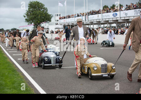 Settrington cup concorso per Austin j40 vetture del pedale a goodwood 2017 Riunione, goodwood race track, west sussex, in Inghilterra, Regno Unito Foto Stock