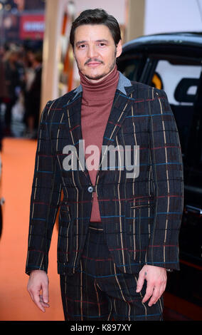 Pedro pascal che frequentano la premiere mondiale di kingsman: il golden circle, a cineworld nel quadrato di Leicester, Londra. picture Data: lunedì 18 settembre. Photo credit dovrebbe leggere: ian west/pa filo Foto Stock