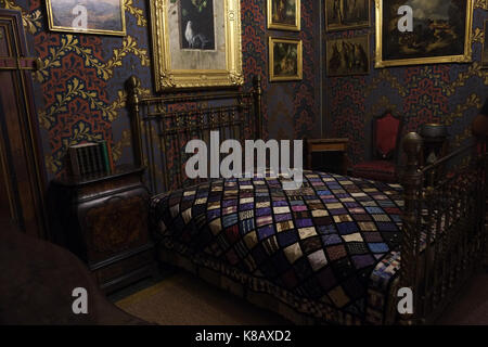 Frederick Stibbert (1838-1906) camera da letto privata. Museo Stibbert di Firenze, Italia. Foto Stock