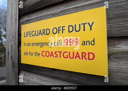 Bagnino off dovere firmare Foto Stock