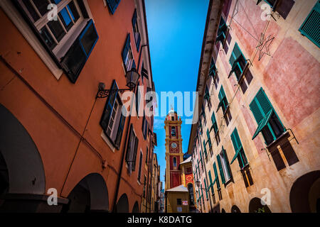 Italia liguria chiavari visualizza con la chiesa parrocchiale di San Giacomo di rupinaro Foto Stock