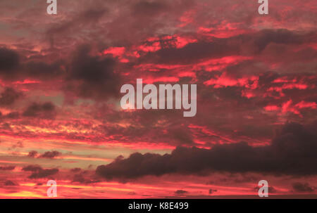 Apocalisse striato rosso tramonto Foto Stock