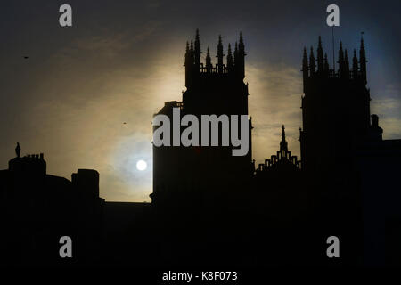 Il sorgere del sole a York Minster, North Yorkshire, Regno Unito. Foto Stock