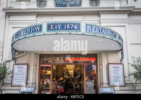 La parte esterna del criterio ristorante a Piccadilly Circus nel West End di Londra. Foto Stock