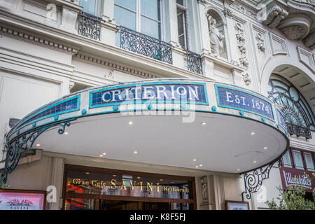 L'esterno del ristorante Criterion a Piccadilly Circus nel West End di Londra, Inghilterra, Regno Unito Foto Stock