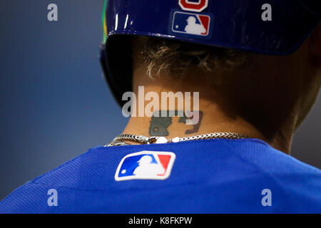 San Pietroburgo, Florida, Stati Uniti d'America. Xix Sep, 2017. Sarà VRAGOVIC | Orari.Chicago Cubs secondo baseman Javier Baez (9) sul ponte nel secondo inning di gioco tra il Chicago Cubs e il Tampa Bay Rays a Tropicana in Campo San Pietroburgo, Fla. Martedì, Settembre 19, 2017. Credito: Sarà Vragovic/Tampa Bay volte/ZUMA filo/Alamy Live News Foto Stock