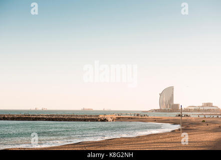 Vista della spiaggia e del litorale, Barcellona, Spagna Foto Stock