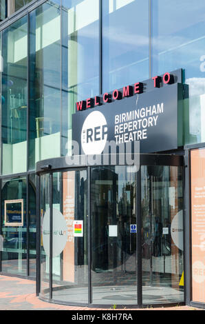 L'ingresso al Birmingham Repertory Theatre in Centenary Square, Birmingham Foto Stock