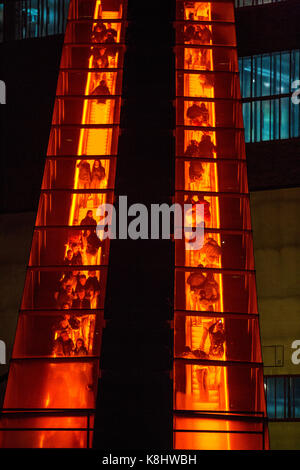 Zollverein Coillery, sito patrimonio mondiale dell'UNESCO, dal Consiglio europeo di Essen, Germania, ex miniera di carbone, oggi una miscela del museo, evento culturale ubicazione e industria Foto Stock