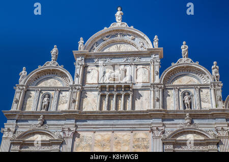 Ornati in cima all'Ospedale SS Giovanni e Paolo a Venezia, Italia Foto Stock