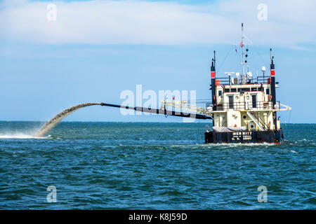 North Carolina, NC, Outer Banks, Ocracoke Island, Pamlico Sound, dragaggio, nave dragante sidecast, corpo militare degli ingegneri, nave, Merritt, NC170518130 Foto Stock