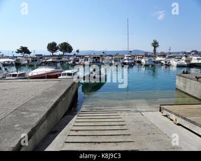 Crikvenica-selce riviera,barche e yacht harbour per l'estate,docks,costa adriatica,croazia,l'Europa,13 Foto Stock