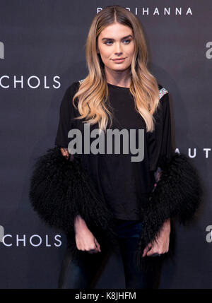 Chloe lloyd arriva al fenty bellezza da rihanna launch party ad Harvey Nichols, Knightsbridge, Londra, Foto Stock