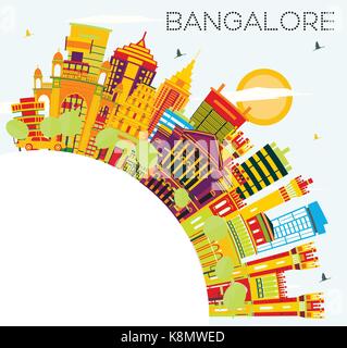 Bangalore skyline con edifici di colore, il blu del cielo e spazio copia. illustrazione vettoriale. viaggi di affari e di turismo con il concetto di architettura storica. Illustrazione Vettoriale