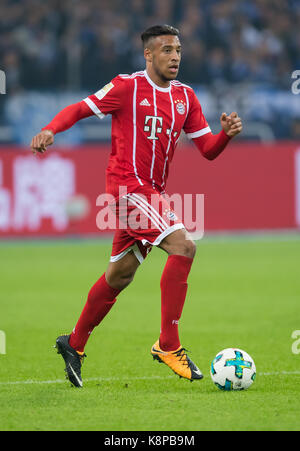 Gelsenkirchen (Germania). Xix Sep, 2017. bayern's corentin tolisso in azione durante la Bundesliga tedesca partita di calcio tra FC Schalke 04 e Bayern Monaco presso la Veltins Arena di Gelsenkirchen, Germania, 19 settembre 2017. Credito: guido kirchner/dpa/alamy live news Foto Stock