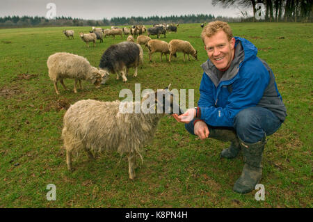 Cotswolds Farm Park, con proprietario Adam Henson, chi è un imprenditore, autore e presentatore televisivo. Foto Stock