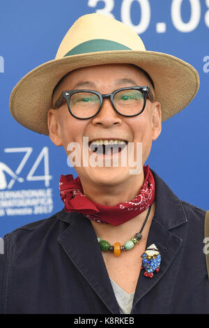 Regista cinese Yonfan assiste la giuria photocall durante la 74a Venezia Film Festival di Venezia, Italia. 30 agosto 2017 © Paul Treadway Foto Stock