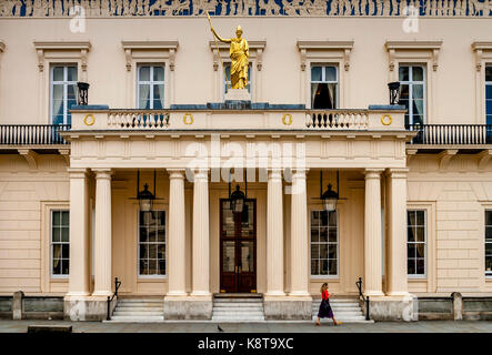 L'Athenaeum Club, Pall Mall, London, Regno Unito Foto Stock