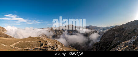 Ampia panoramica paesaggio di montagna Foto Stock