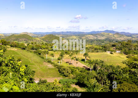 Paesaggio vicino manicaragua nella provincia di Villa Clara, Cuba Foto Stock