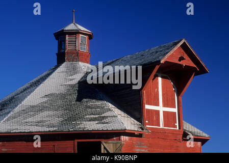 Croce sciabole Ranch Round Barn nella valle Wallowa, Hells Canyon National Scenic Byway, Oregon Foto Stock