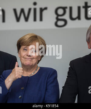 Giessen, Germania. Il 21 settembre, 2017. Il cancelliere tedesco Angela Merkel (CDU) sul palcoscenico a hesse cdu campagna elettorale evento in Giessen, Germania, 21 settembre 2017. Credito: Frank rumpenhorst/dpa/alamy live news Foto Stock