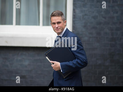 A Downing Street, Londra, Regno Unito. 21 settembre 2017 pm theresa maggio chiede una speciale riunione del gabinetto al n. 10 dopo il suo ritorno da new york, prima di recarsi a Firenze da venerdì 22 settembre a dare un importante discorso brexit. Credito: malcolm park/alamy live news. Foto Stock