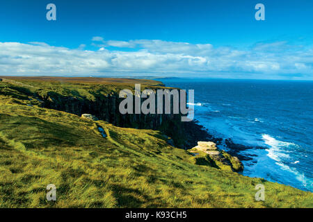 Scogliere a testa di Dunnett, la Gran Bretagna è il punto più settentrionale, caithness Foto Stock