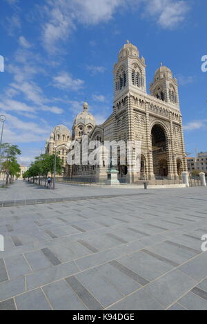 La Cathedrale de La Grande, Marsiglia, Provenza, Francia. Foto Stock
