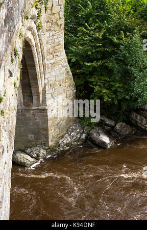 La pietra di vecchi demoni ponte sopra il fiume Lune in Kirkby Lonsdale Cumbria Inghilterra England Regno Unito Regno Unito Foto Stock