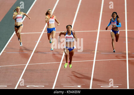 Katarina JOHNSON-Thompson (Gran Bretagna) attraversando il traguardo nel heptathlon 200m 4 di calore al 2017, IAAF Campionati del Mondo, Queen Elizabeth Olympic Park, Stratford, Londra, Regno Unito. Foto Stock