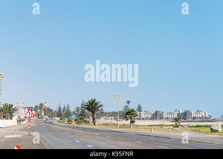 Una scena di strada al molen a Swakopmund nel deserto del Namib sulla costa atlantica della Namibia. Foto Stock