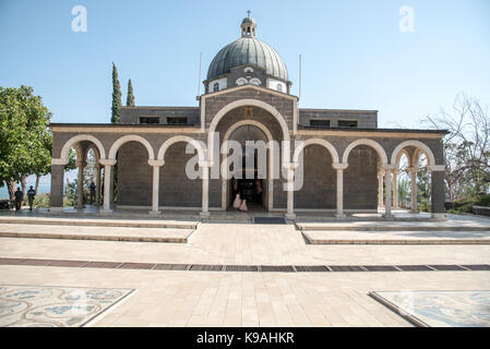 Chiesa delle beatitudini sulla costa settentrionale del Mar di Galilea in Israele il tradizionale luogo dove Gesù ha dato il sermone della montagna di Galilea Foto Stock