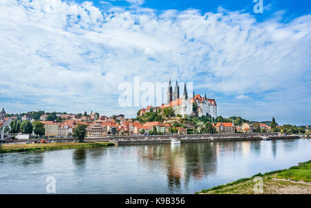 In Germania, in Sassonia, Meissen, vista del castello di Albrechtsburg e Cattedrale di Meissen sul fiume Elba Foto Stock