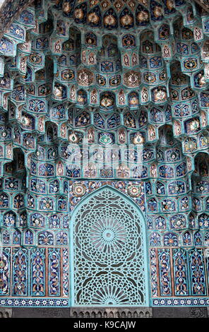 Frammento di mosaico sulla parete della moschea Foto Stock