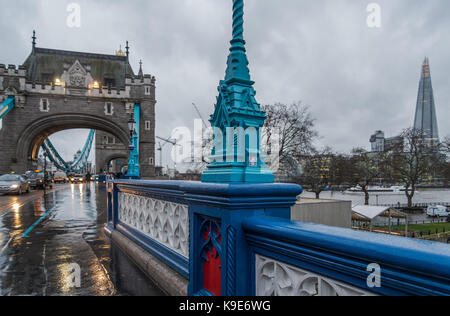 Il Tower Bridge e la Shard, Londra, Gran Bretagna Foto Stock