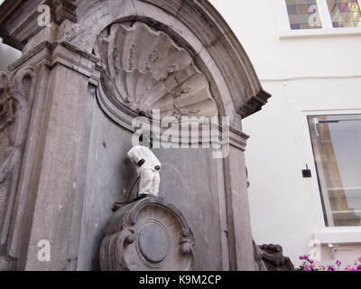 Bruxelles, Belgio - 27 August 2017: Manneken pis scultura Foto Stock