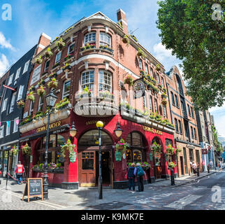 Corona e ancora, pub inglese, ristorante, bar, London, London, England, Gran Bretagna Foto Stock