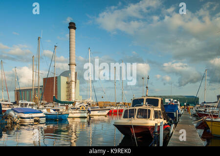 Serata estiva in shoreham porta, southwick, west sussex, in Inghilterra. Foto Stock