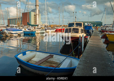 Serata estiva a Shoreham porta in southwick, west sussex, in Inghilterra. Foto Stock